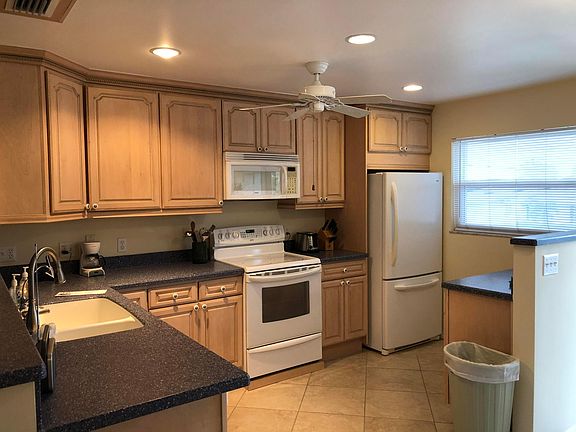 5th image of 1351 Bayshore Drive #203