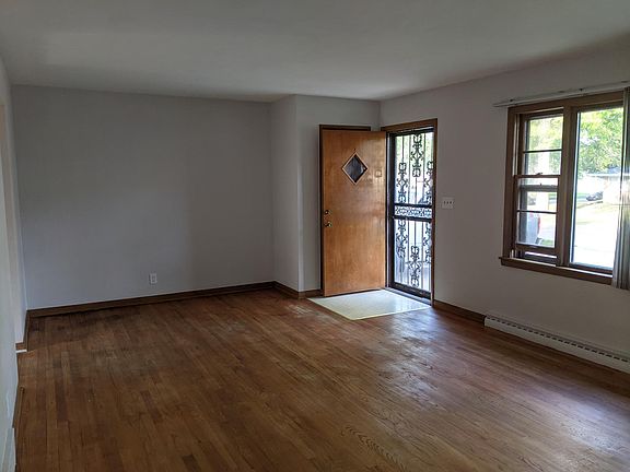 2nd image of 3528 Elva Ln