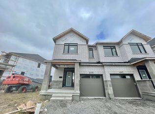 4005 Jockvale Rd, Ottawa, ON K2J 6Y8