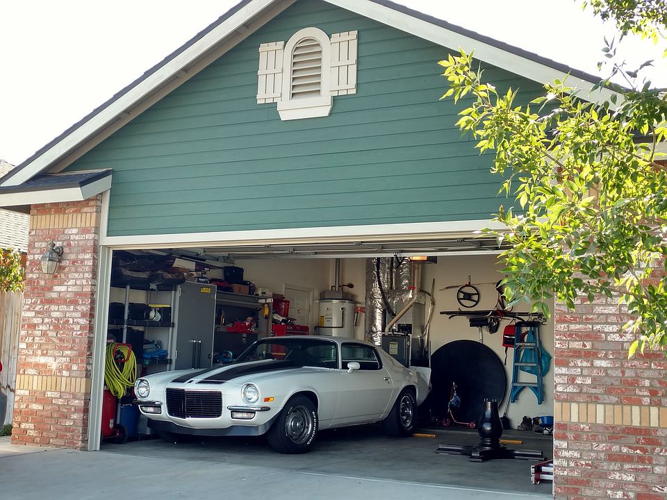 2nd image of 1307 Tara Ct