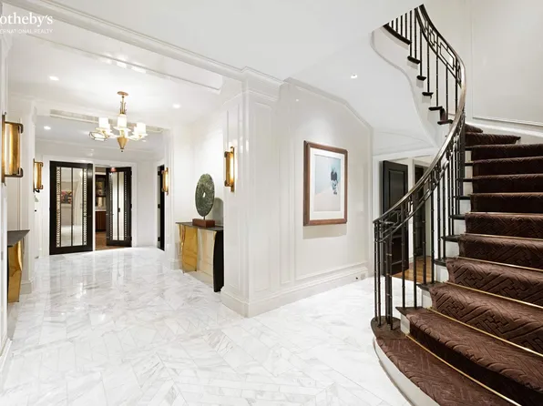 730 Park Avenue image 2 of 24