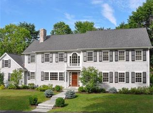 12 Standish Cir, Wellesley, MA 02481