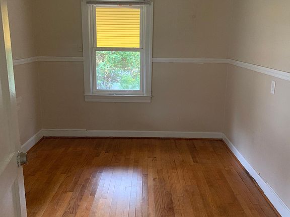 3rd image of 1406 Julian St
