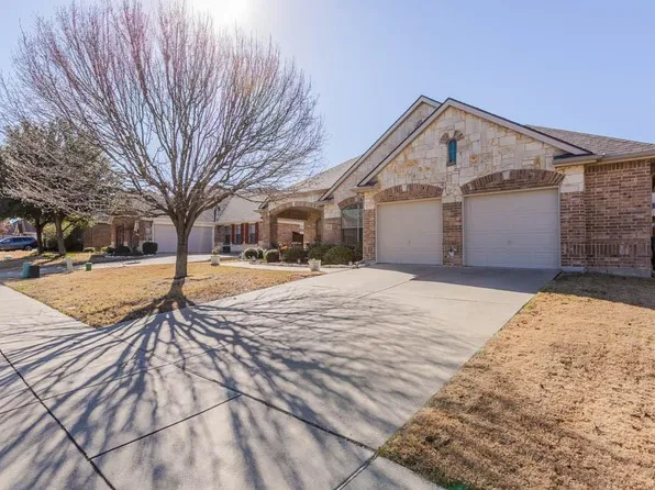 1010 Dancing Waters Ave, Forney, TX 75126
