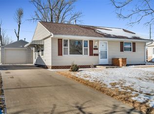 1010 17th St SW, Cedar Rapids, IA 52404