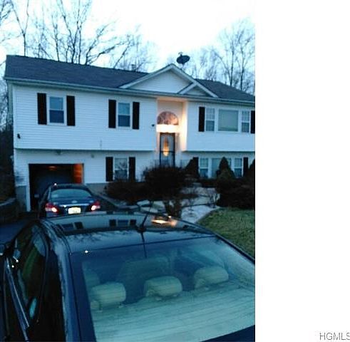 1st image of 8 Dogwood Dr