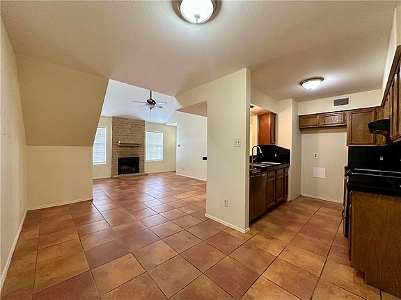 3rd image of 7202 Mansions Dr Unit E3
