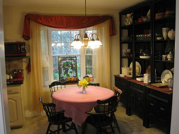 Breakfast nook