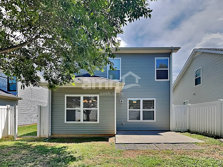 1504 Beaconcrest Cir — Photo 18