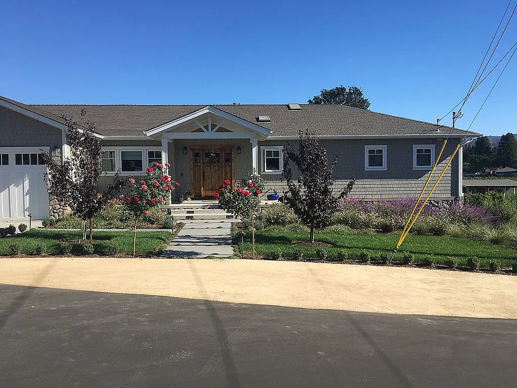 1668 McKinley Rd photo 1