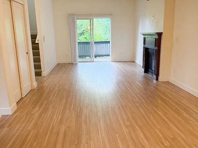 1742 SW 58th Ave — Photo 4