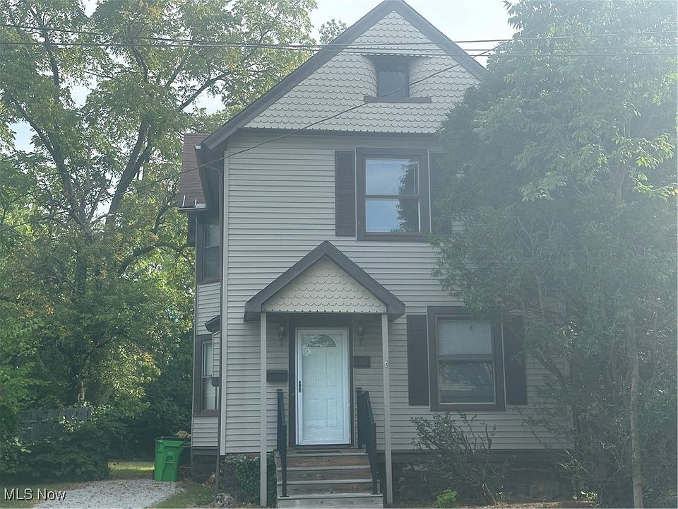 1st image of 1551 E 212th St