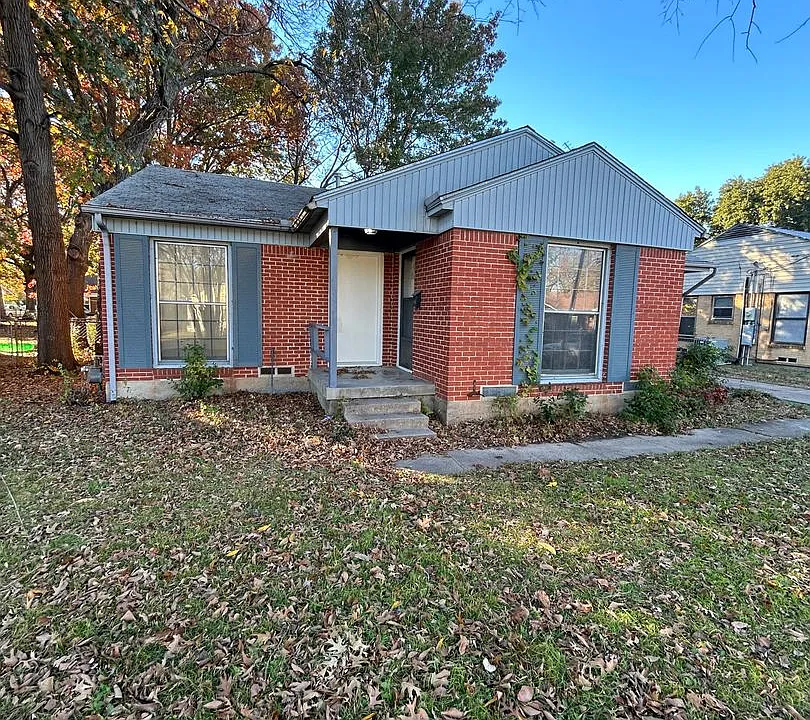 1111 Lucille St