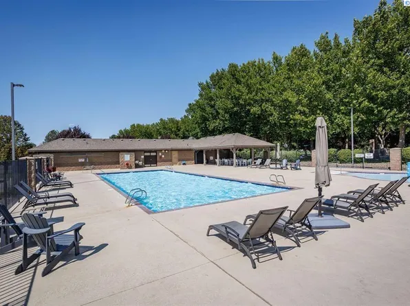 2327 Coppercreek St, Richland, WA 99354