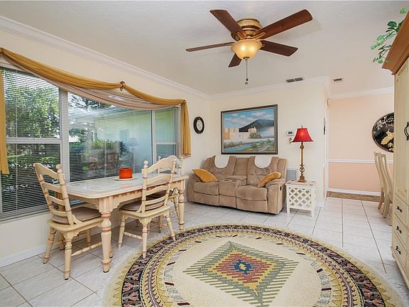 5th image of 5311 18th Avenue Dr W