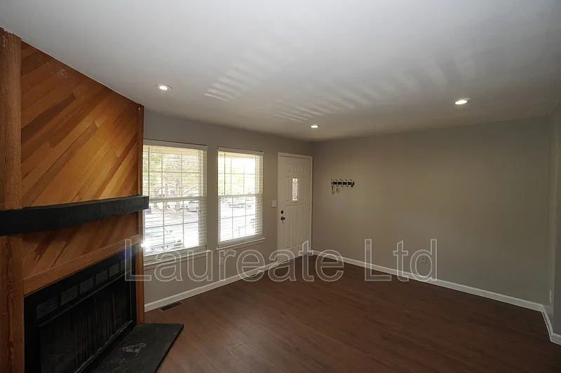 2 bed, 2.0 bath, 1088 sqft, $2,100 — Photo 4