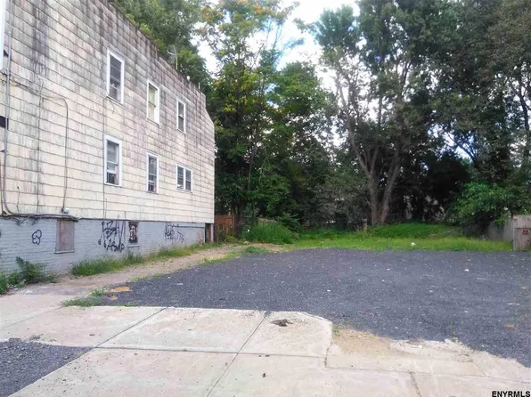 645 2nd St, Albany, NY 12206