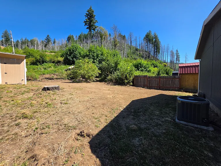 45135 McKenzie Hwy — Photo 18
