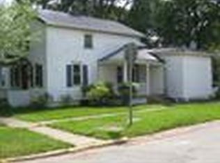 1303 S Jackson St, Auburn, IN 46706