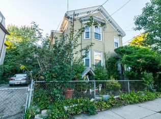 27 Marshall St, Somerville, MA 02143