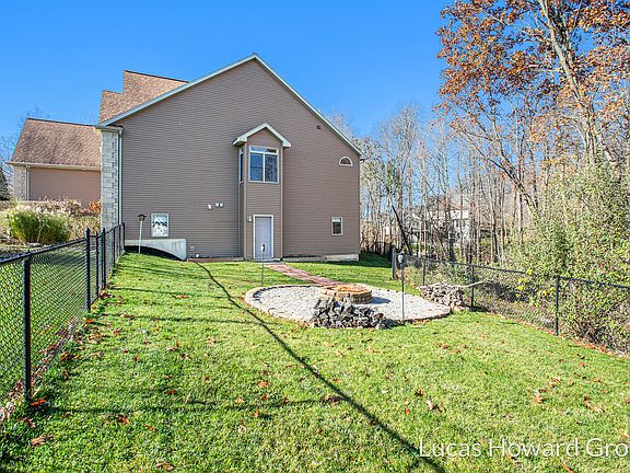 4th image of 5520 Whispering Timbers Dr SE