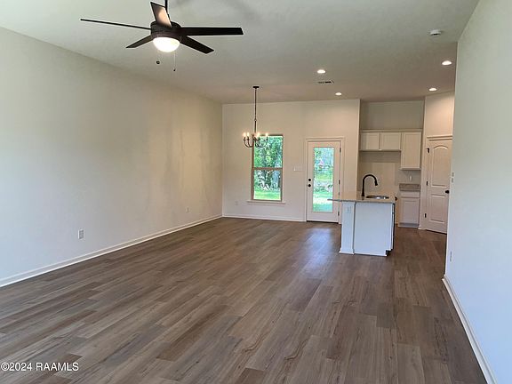 5th image of 314 Cainwood Ct