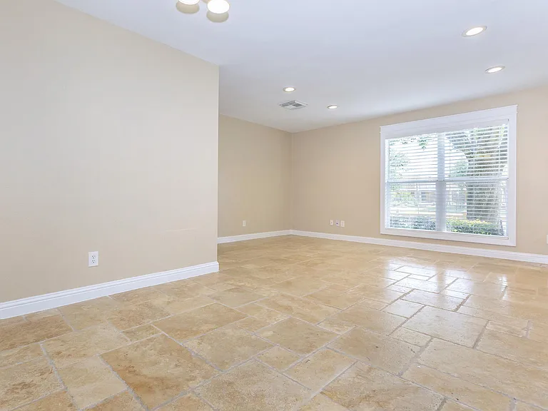 Kempwood Place Townhomes — Photo 6