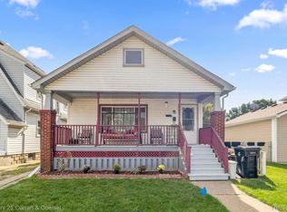 697 Kings Hwy, Wyandotte, MI 48192