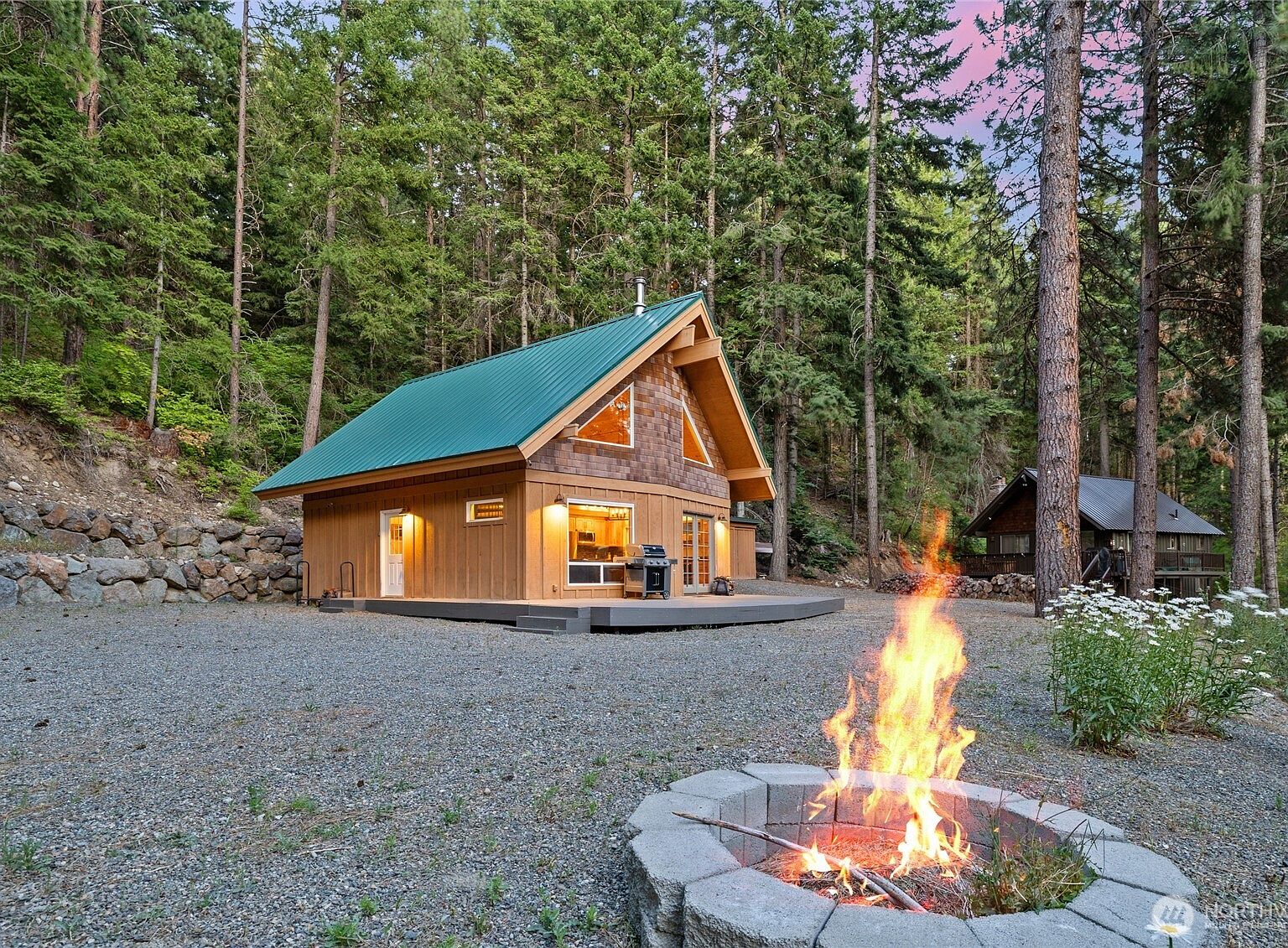 Angler's House アングラーズハウス 迷彩ウィンドブレーカー レッド 118 Jolly Mountain Drive, Ronald, WA 98940 | Zillow