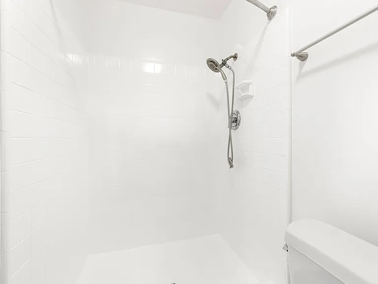 8440 Fountain Ave — Photo 21
