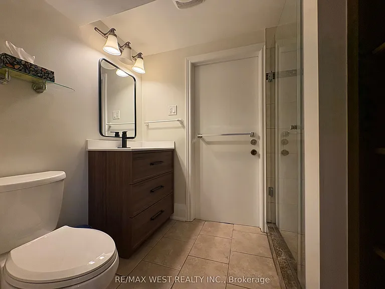 32 Harrow Dr #LOWER LEVEL — Photo 11