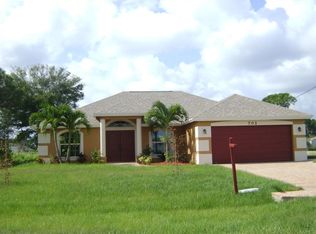702 SW Lakehurst Dr, Port Saint Lucie, FL 34983