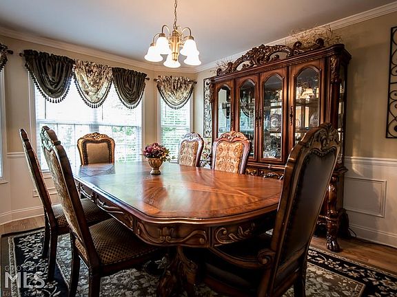 5th image of 3550 Stoney Creek Way