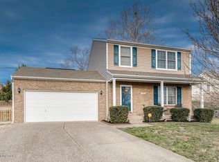 8701 Pitch Pine Way, Louisville, KY 40228