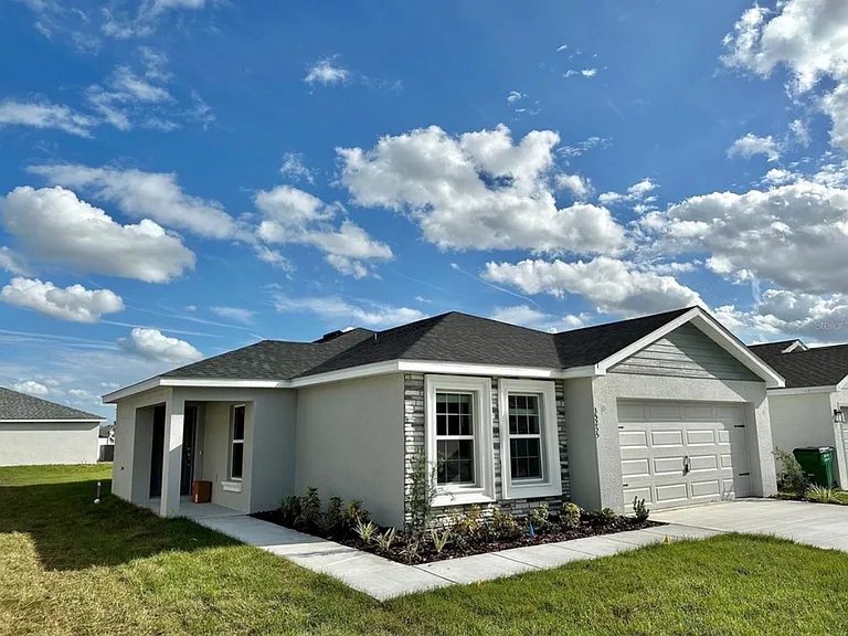 35255 Crescent Creek Dr — Photo 2