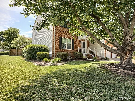 3rd image of 802 Westgate Ct