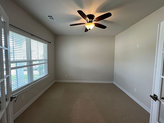 2nd image of 621 Eagle Rock Pl