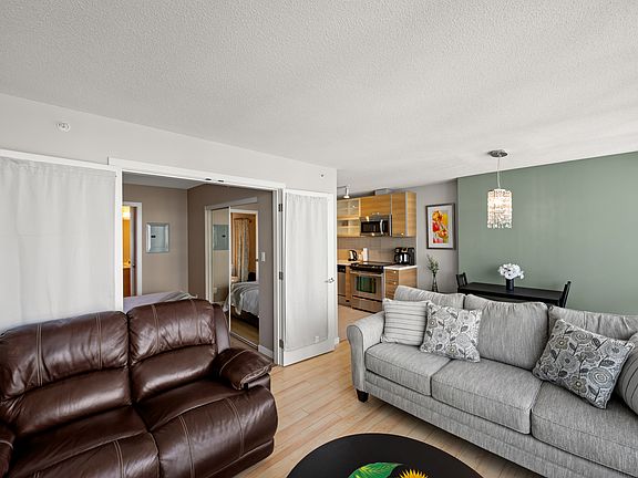 5th image of 9981 Whalley Blvd #3410