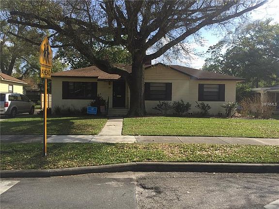 2nd image of 318 Pablo St