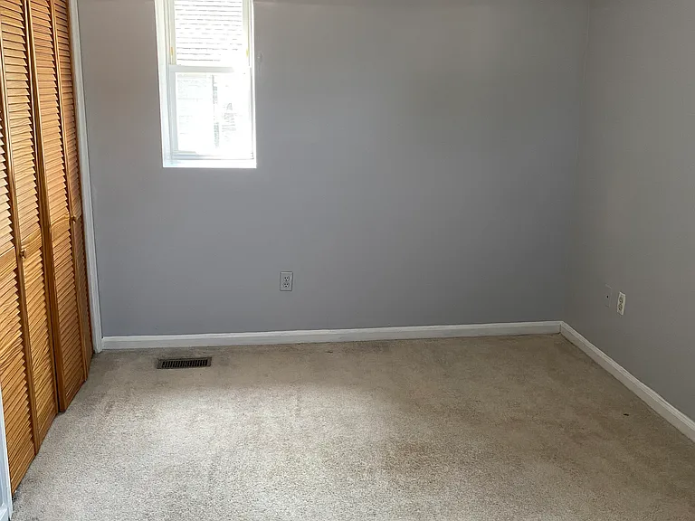 208 Taylor St — Photo 4