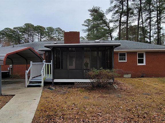 2nd image of 110 Woodstock Dr
