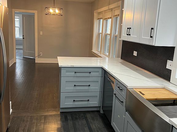 2nd image of 3751 N Spaulding Ave Floor 1