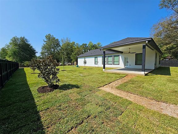 4th image of 25939 Lantern Ln