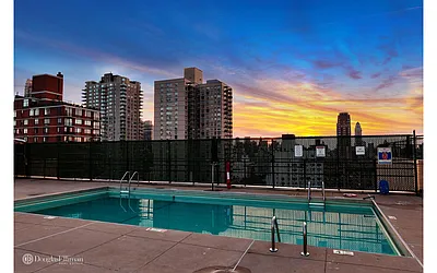 ピルピル 370 East 76th Street PH-B2005 in Lenox Hill, Manhattan