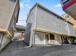 670 NE 40th St, Seattle, WA 98105