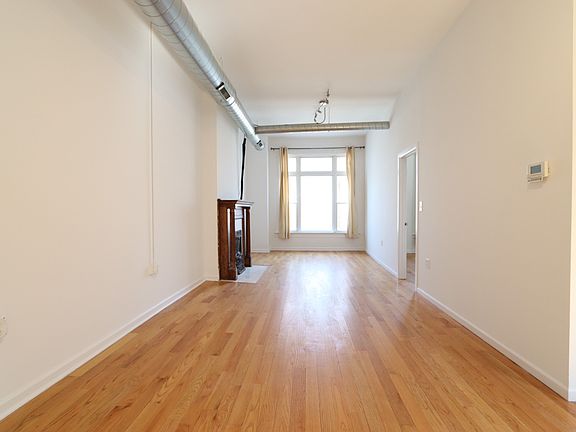 4th image of 708 S Claremont Ave Unit 2