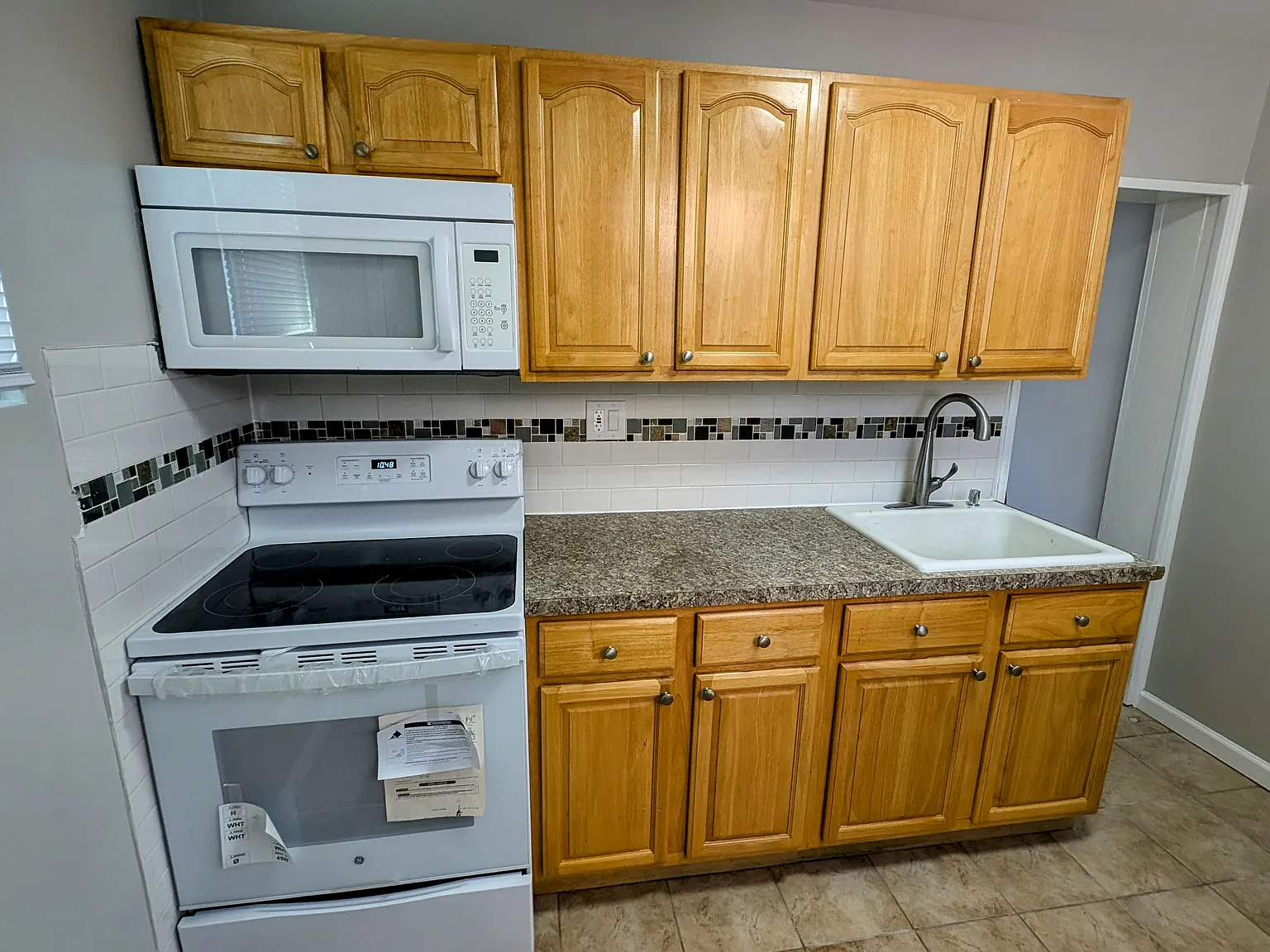 1515 W Westmoreland St — Photo 2