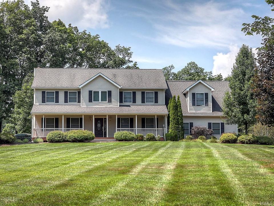 1st image of 32 Crosby Ct