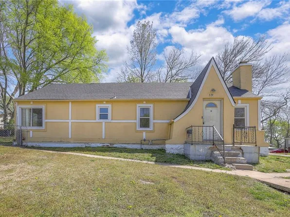 8345 Campbell St, Kansas City, MO 64131