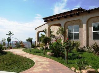 1949 Via Ladera, Fallbrook, CA 92028